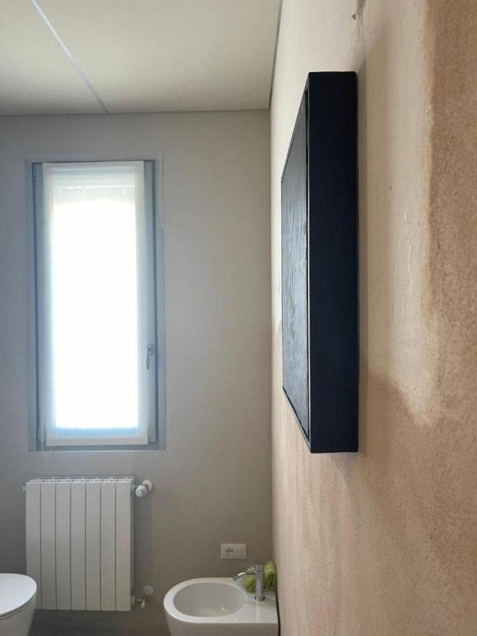 La Mirage Apartment Desenzano del Garda Luaran gambar