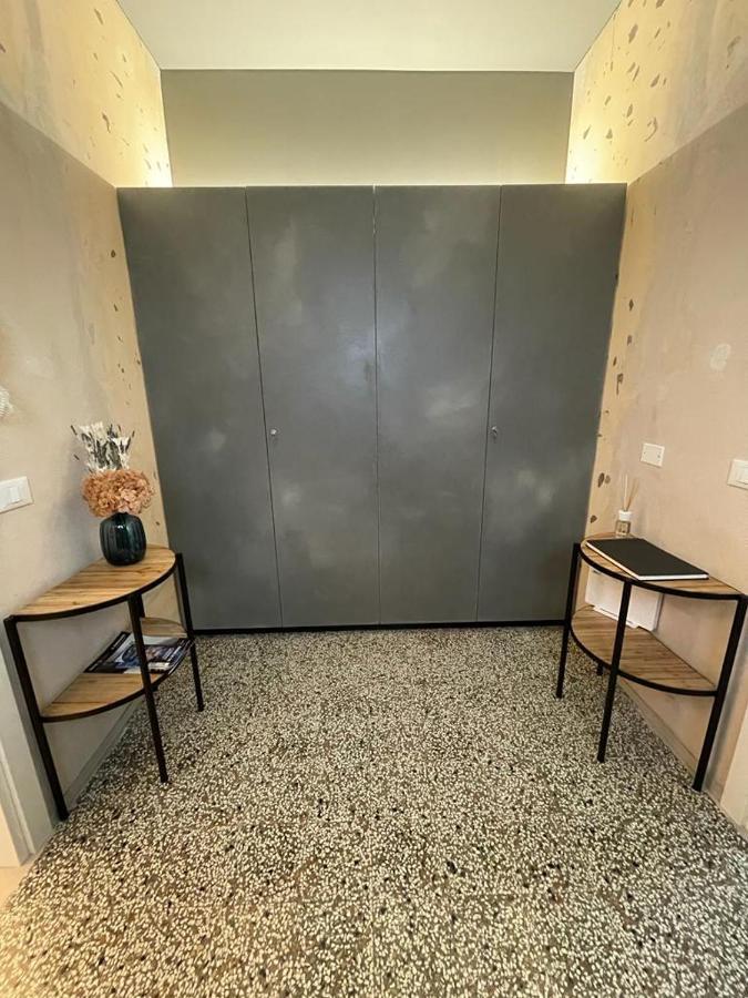 La Mirage Apartment Desenzano del Garda Luaran gambar