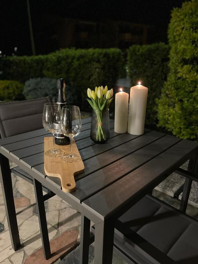 La Mirage Apartment Desenzano del Garda Luaran gambar