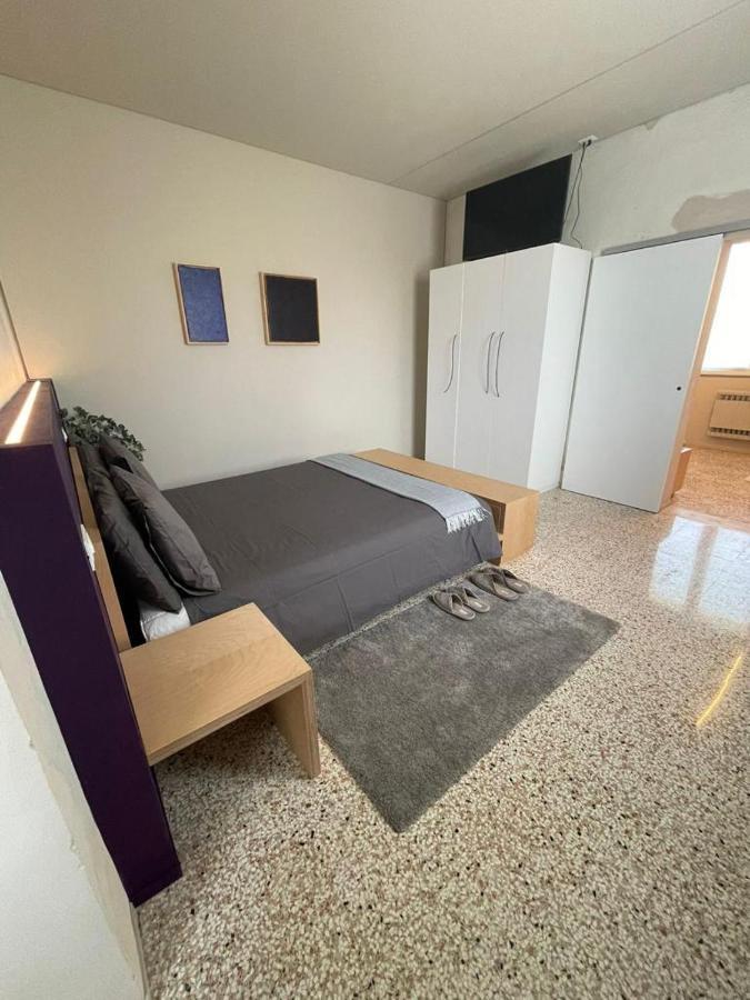 La Mirage Apartment Desenzano del Garda Luaran gambar